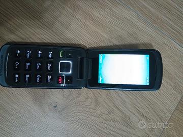 Cellulare Motorola mod.tipo Start Tac tasti grandi