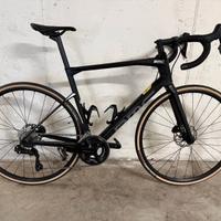 Bici corsa BMC Roadmachine Five Di2