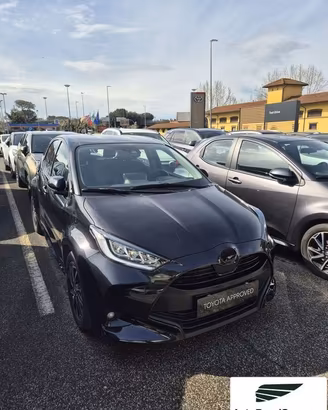 Toyota Yaris Hybrid Trend MY22