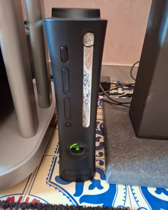 Xbox 360 + cavi + gioco