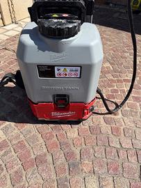 Milwaukee m18 innaffiatore x veleni è disarmante