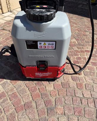 Milwaukee m18 innaffiatore x veleni è disarmante