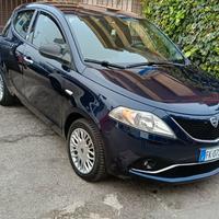 LANCIA YPSILON 1.2 B/GPL-CASA MADRE