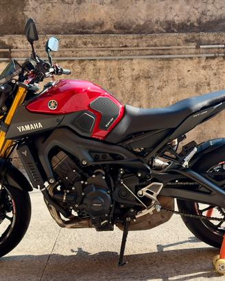 MT 09