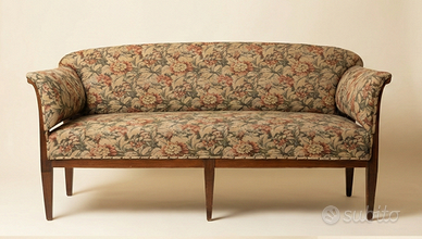 Divano Vintage in Tessuto Gobelin Floreale