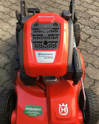 TOSAERBA Husqvarna LB 251S