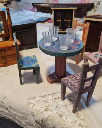 mobili per casa bambole