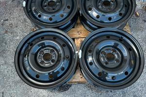 Cerchi in ferro r. 15