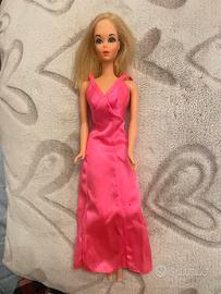 Barbie anni 70 con vestito fuxia