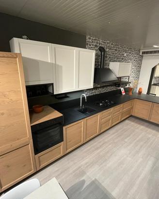CUCINA STILE INDUSTRIAL IN LEGNO ROVERE E FAGGIO