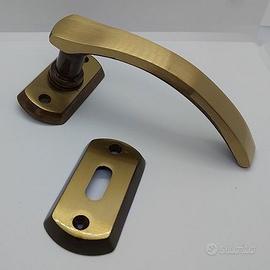 Maniglia porta 