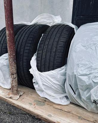 Pneumatici 4x TOYO Proxes Sport 225 40 ZR19 93Y