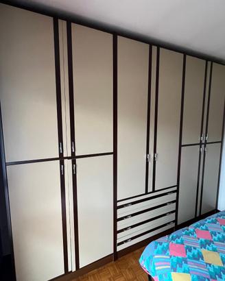 Armadio molto ampio + scrivania/scaffale smontati