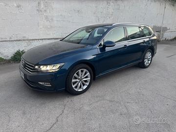 Volkswagen Passat Variant 2.0 TDI SCR EVO DSG Busi
