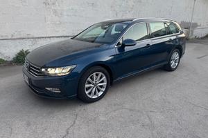 Volkswagen Passat Variant 2.0 TDI SCR EVO DSG Busi