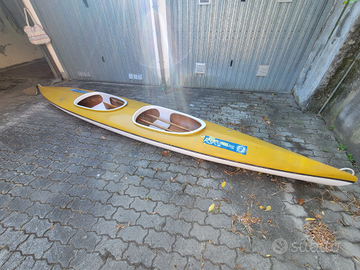 Canoa in vetroresina 2 posti lunghezza mt .5 compl