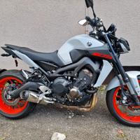 Yamaha MT 09     
