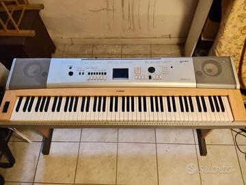Pianoforte YAMAHA