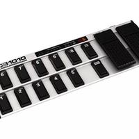 Pedaliera midi Behringer 1010 + borsa morbida