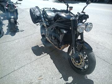 TRIUNPH SPEED TRIPLE 1050
