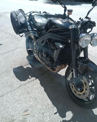 TRIUNPH SPEED TRIPLE 1050