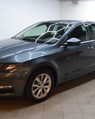 SKODA Octavia 1.6 TDI SCR 115 CV Executive
