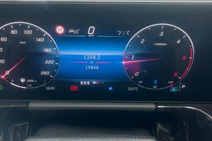MERCEDES GLA