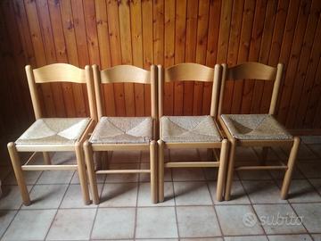 Numero quattro sedie per cucina/tinello 