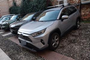 RAV 4 HYBRID LOUNGE 4X4