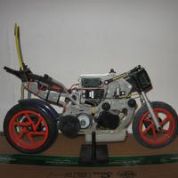Modellino con motore a scoppio Honda repsol