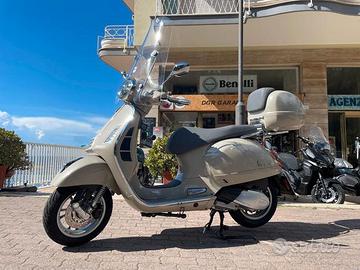 Piaggio Vespa 300 GTS hpe E5+