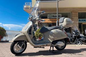 Piaggio Vespa 300 GTS hpe E5+