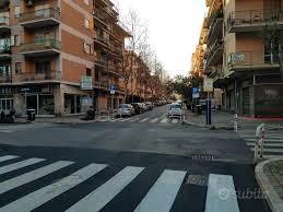 Morena monolocale con balcone