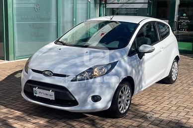 FORD Fiesta 1.4 TDCi 70CV 3 porte Titanium
