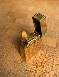 Accendino S.T. DUPONT placcato oro trama diamante