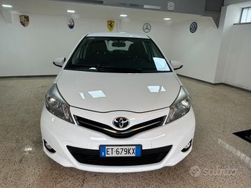 Toyota Yaris 1.0 5 porte Lounge