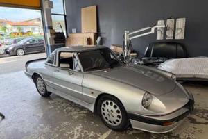 Alfa romeo duetto quadrifoglio verde