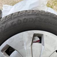 Cerchi e gomme termiche Audi A3 16”