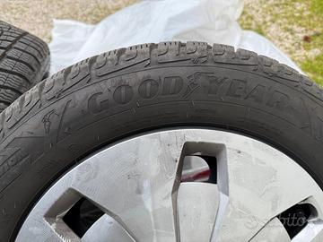 Cerchi e gomme termiche Audi A3 16”