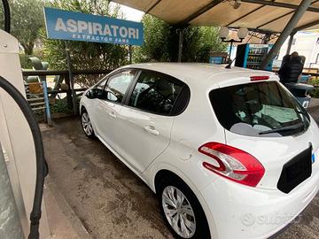 Peugeot 208 1.4HDI per neopatentati