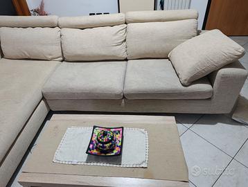 Cucina completa di elettrodomestici,divano, mobile