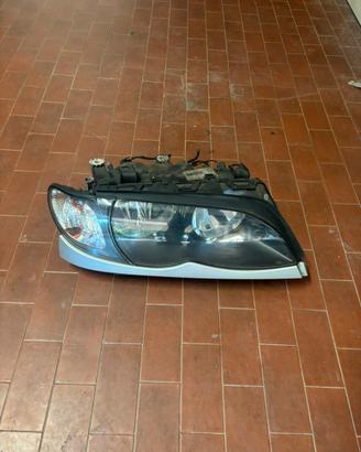 Fanale anteriore bmw 320 touring anno 2002