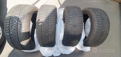 gomme invernali PIRELLI SOTTO ZERO 3  - 215/50 R18