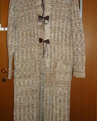 Cardigan vari lunghe fatte a mano nuove