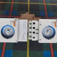 2 interruttori orari Merlin Gerin IH multi9 24h