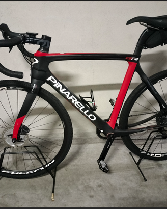 Bicicletta Gravel PINARELLO GAN GRX carbonio disk