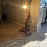 Lampada in legno