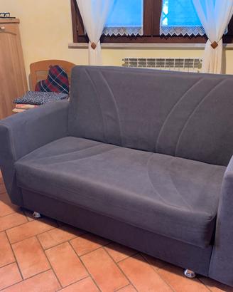 Divano due posti grigio