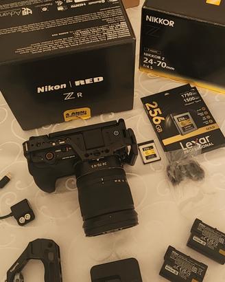 Nikon ZR e obiettivo 24-70 f4 S 
