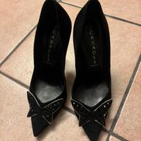Scarpe casadei nere con farfalle